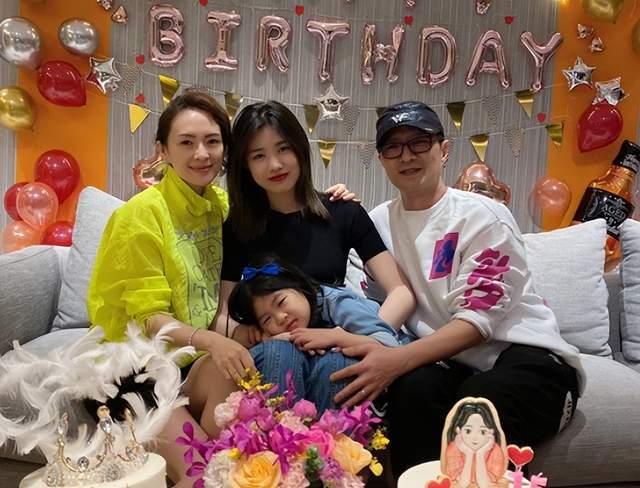 汪峰大女儿吃瓜视频大全,揭秘娱乐圈幕后趣闻