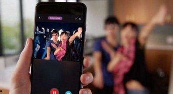 抖音秀儿吃瓜视频,揭秘抖音热门视频背后的故事