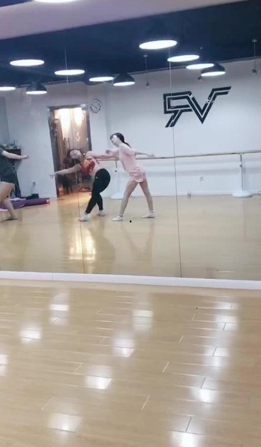 吃瓜比赛舞蹈视频,吃瓜比赛舞蹈视频燃情回顾